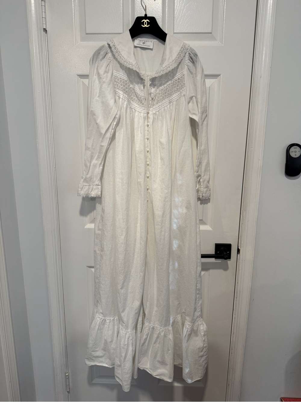 Vintage Eileen West Queen Anne’s Lace White Cotton Nightshirt Nightgown Pearl - Picture 2 of 12